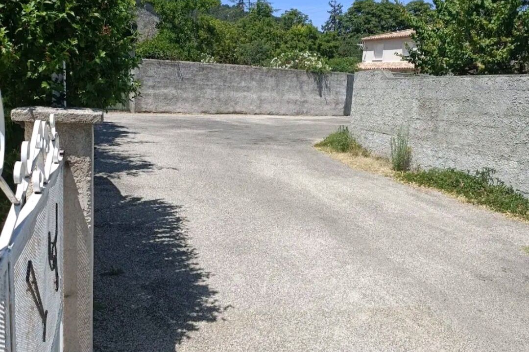 Photo of Outdoor in Saint-Martin-de-Valgalgues