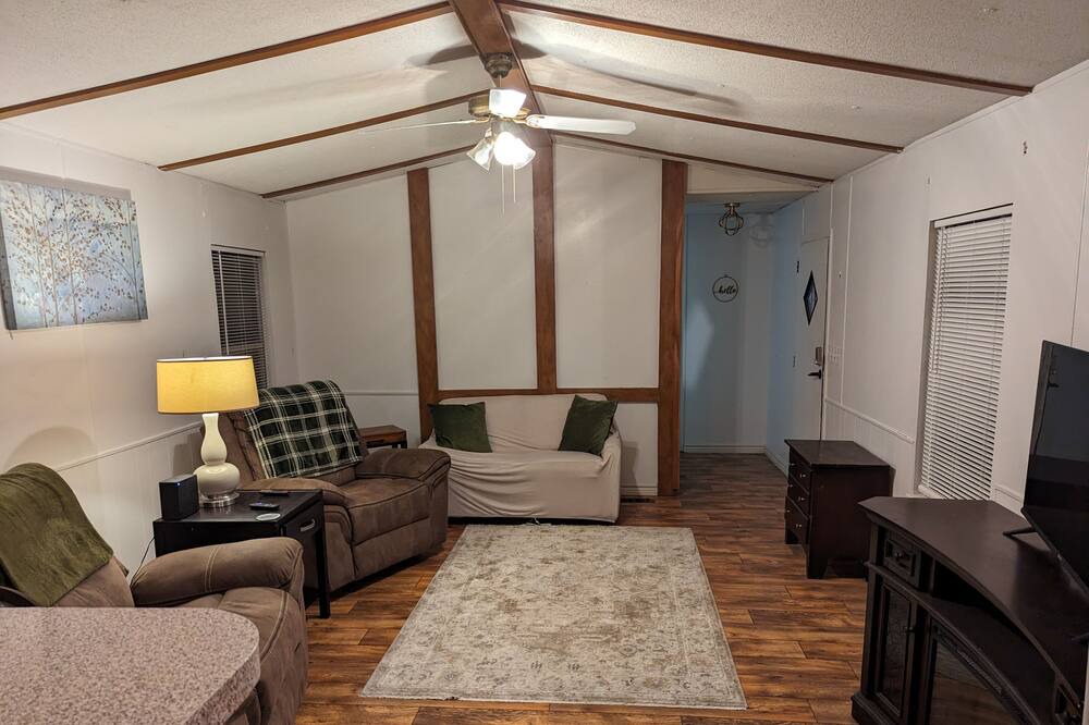 Photo of Livingroom in Marksville