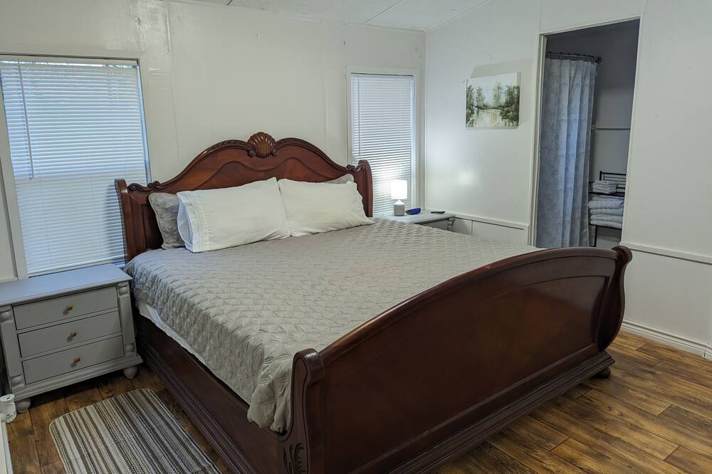 Photo of Bedroom in Marksville