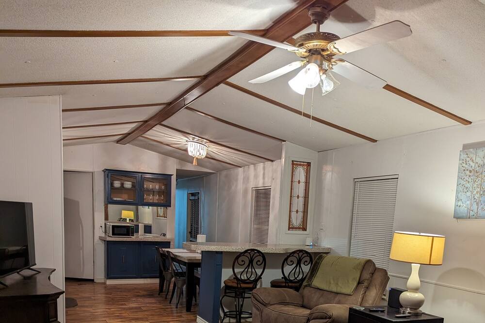 Photo of Livingroom in Marksville