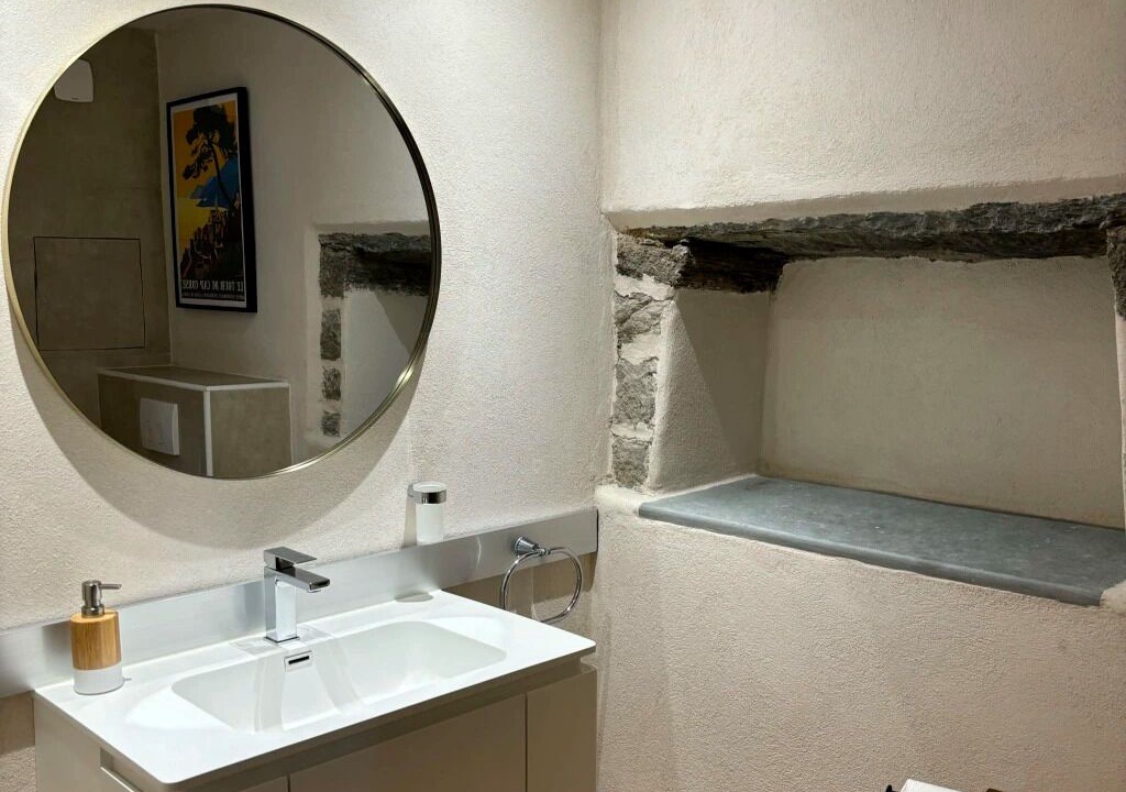 Photo of Bathroom in Carcheto-Brustico