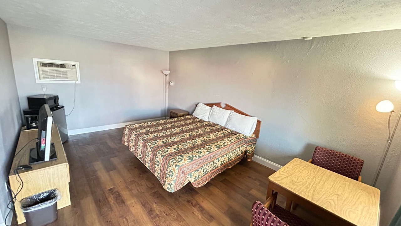 Photo of Bedroom in Unadilla