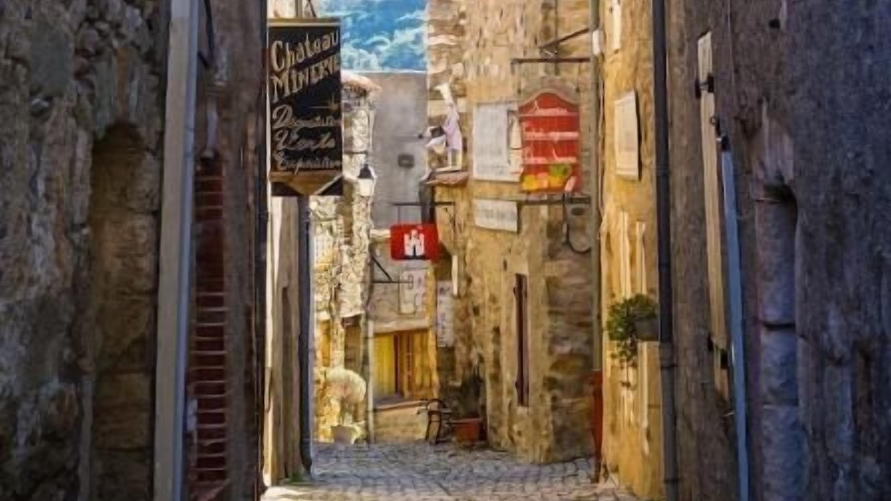 Photo of Others in Azille