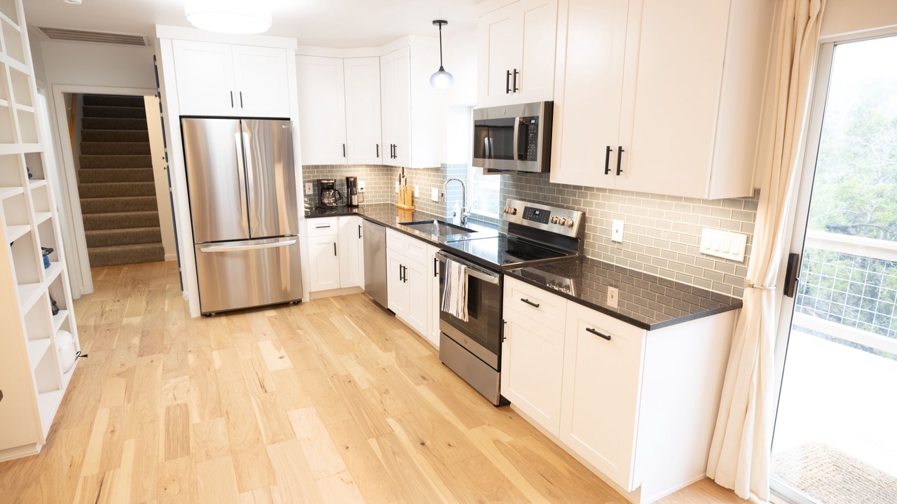 Photo of Kitchen in Apache Shores