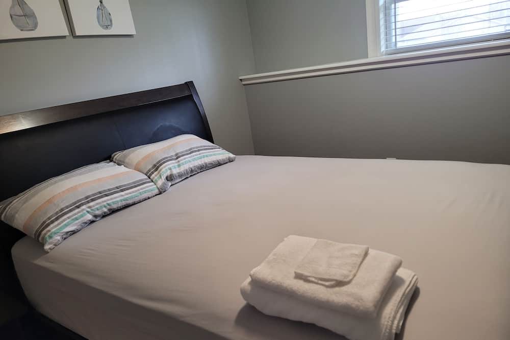 Photo of Bedroom in East Hants