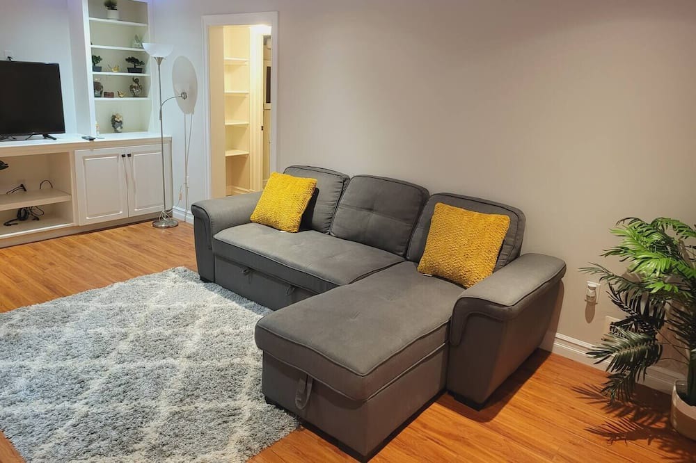 Photo of Livingroom in East Hants