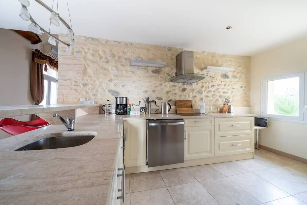 Photo of Kitchen in Bas-Vernet