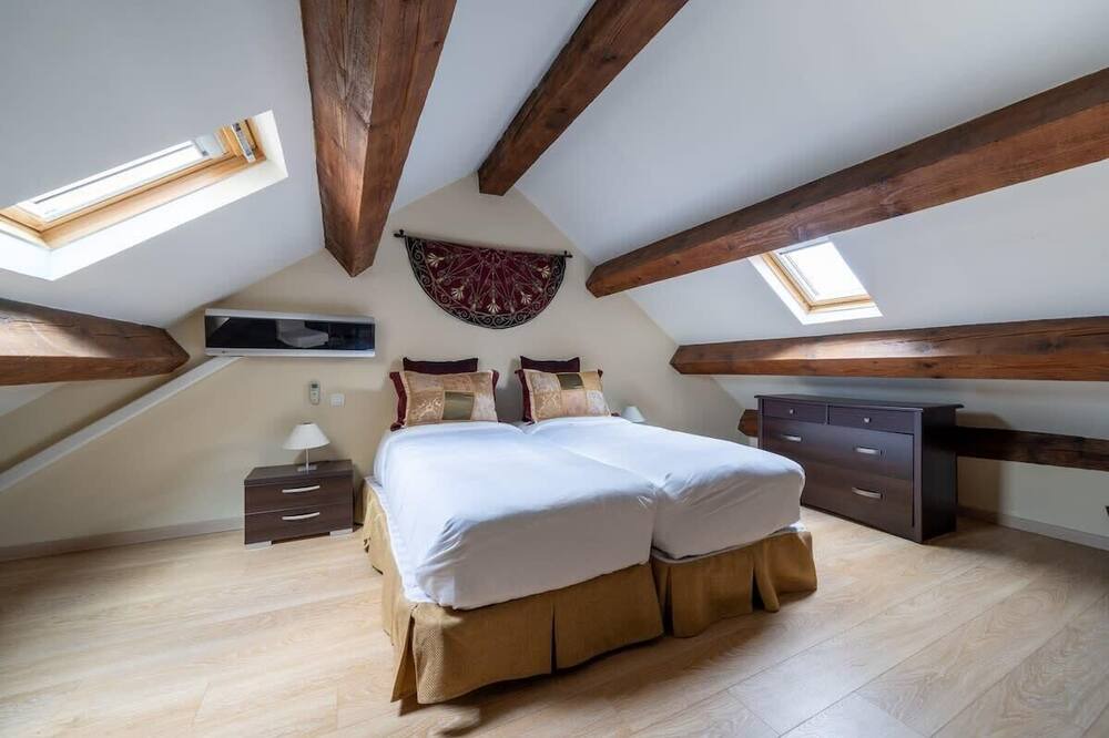 Photo of Bedroom in Bas-Vernet