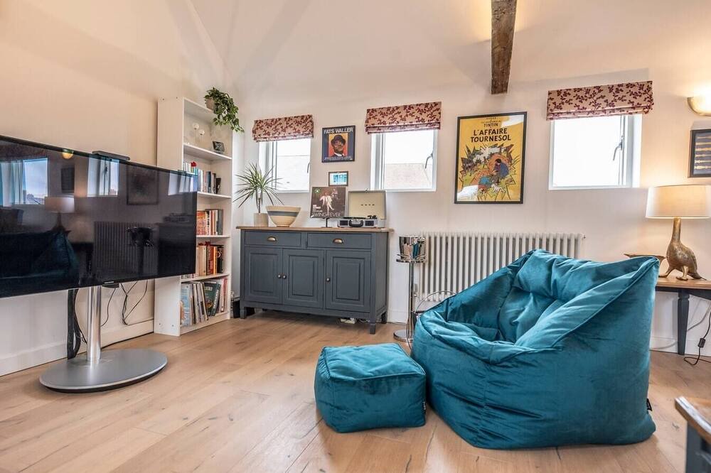 Photo of Livingroom in Long Melford