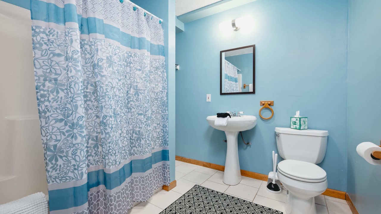 Photo of Bathroom in Grawn