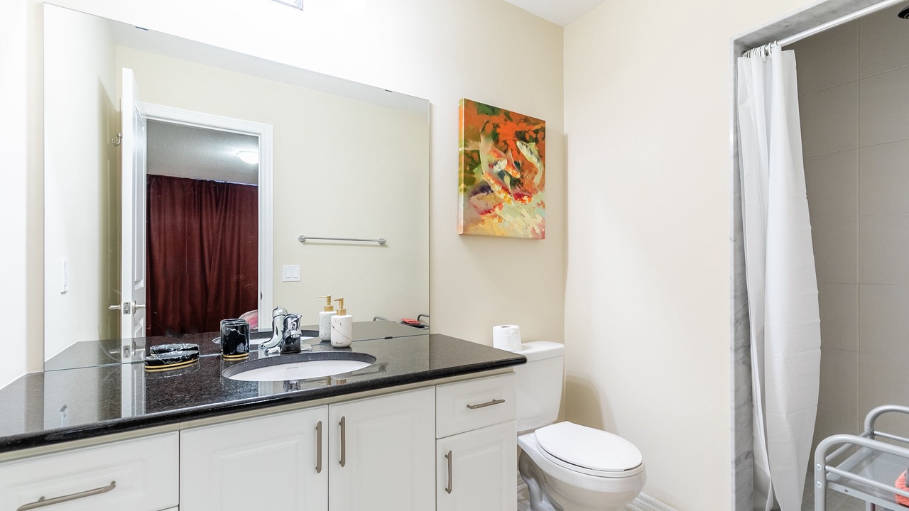 Photo of Bathroom in Stoney Creek