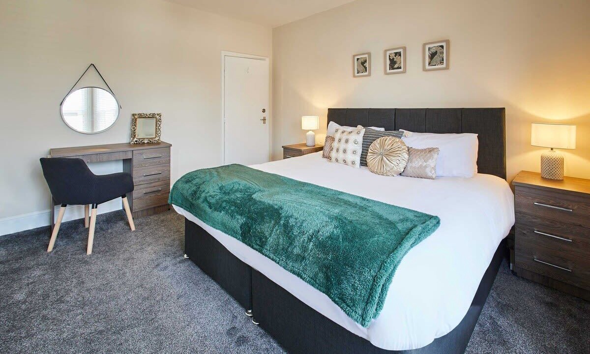 Photo of Others in Newark