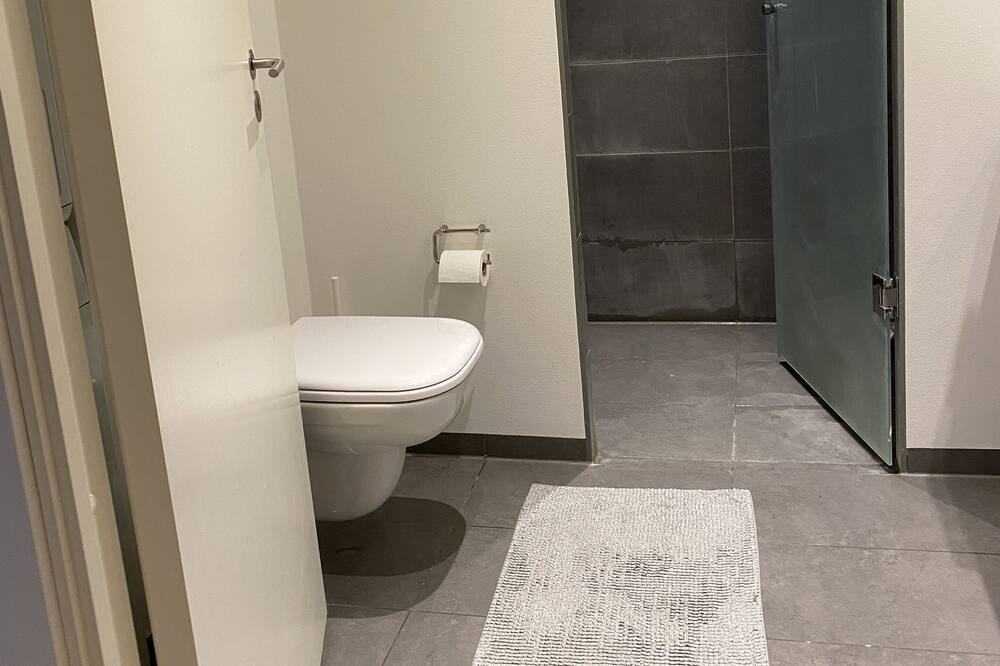 Photo of Bathroom in Sydhavnen