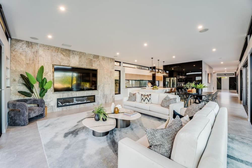 Photo of Livingroom in Mermaid Waters