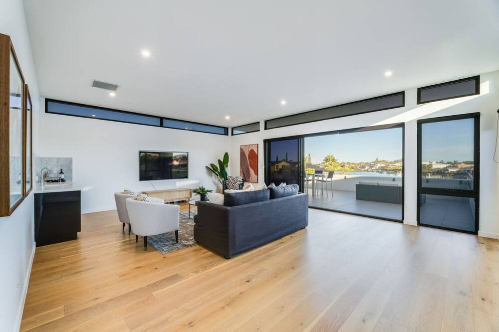 Photo of Livingroom in Mermaid Waters