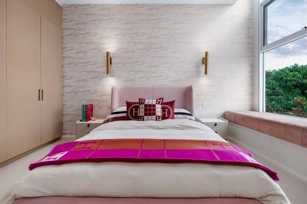 Photo of Others in Mermaid Waters