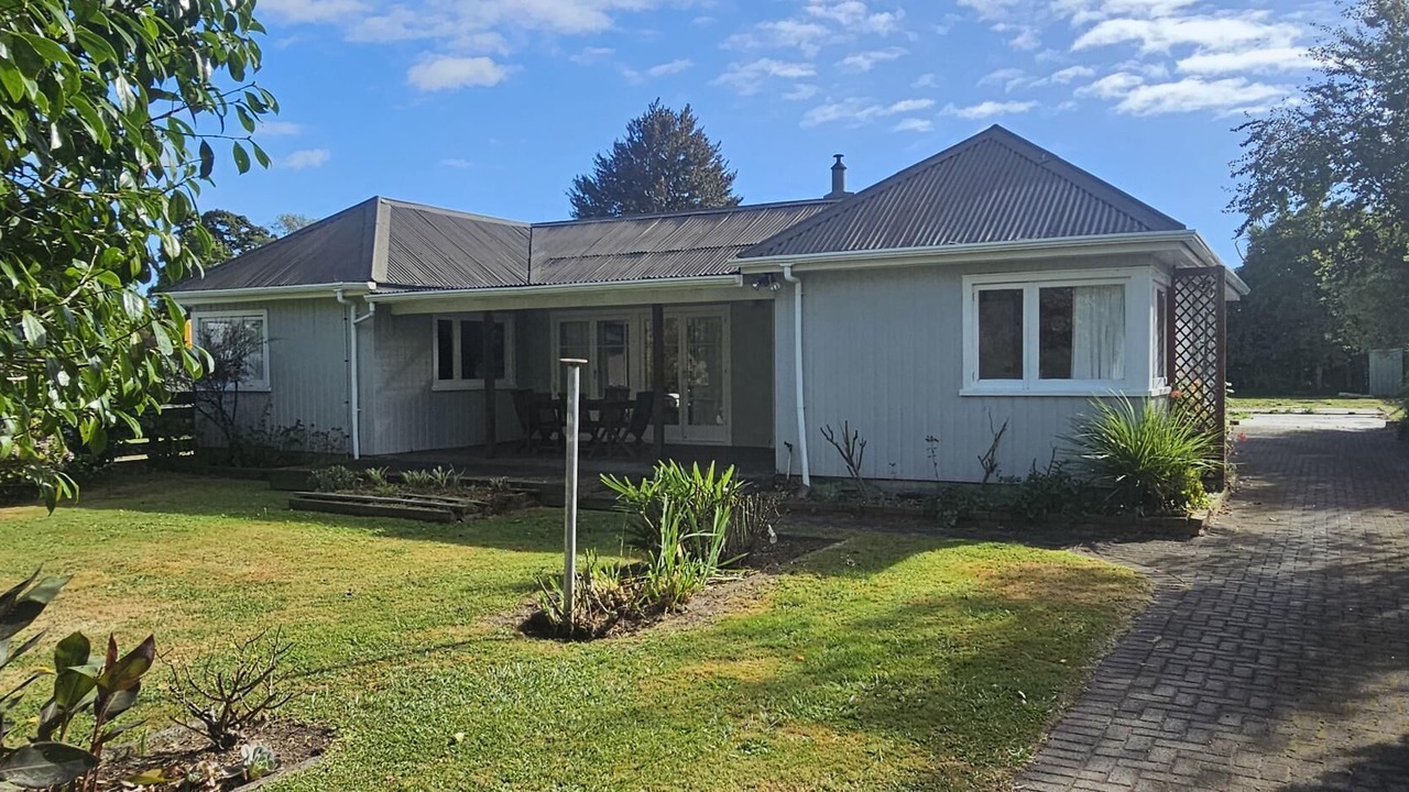 Photo of Outdoor in Holdens Bay