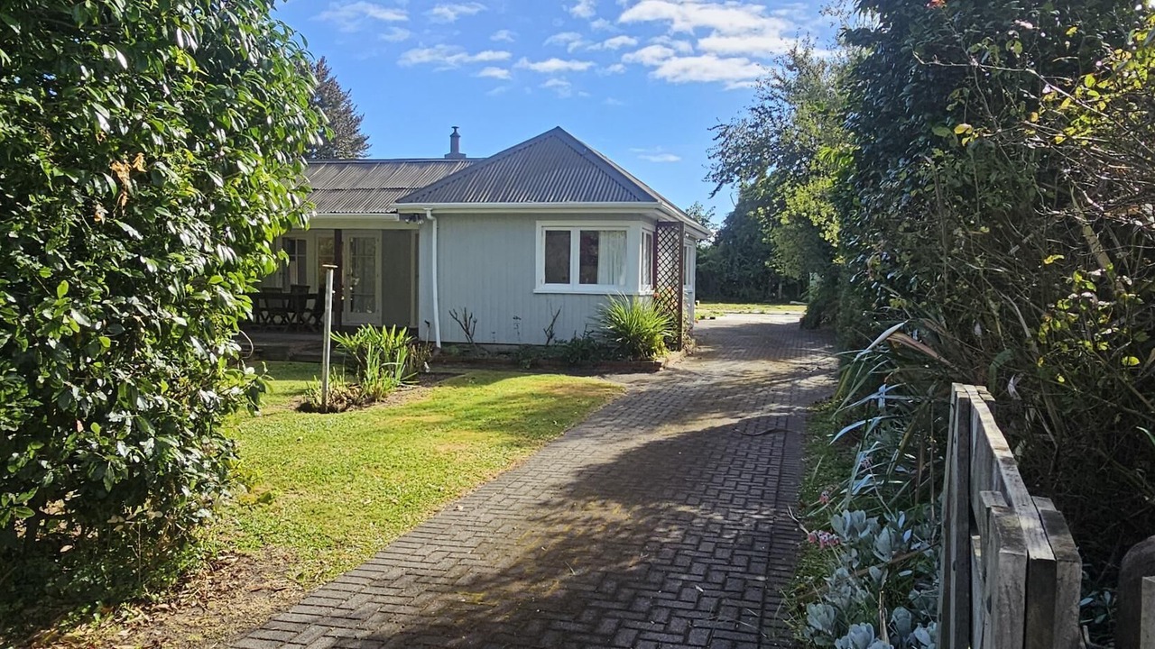 Photo of Outdoor in Holdens Bay