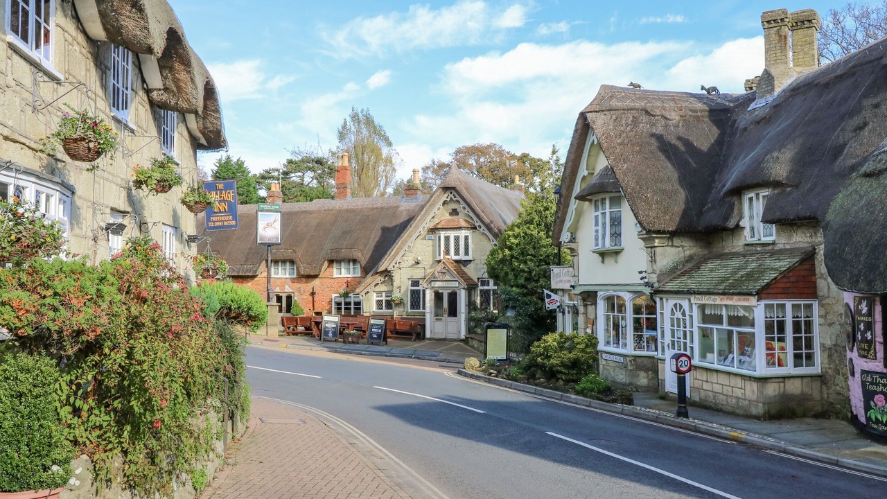 Photo of Others in Sandown