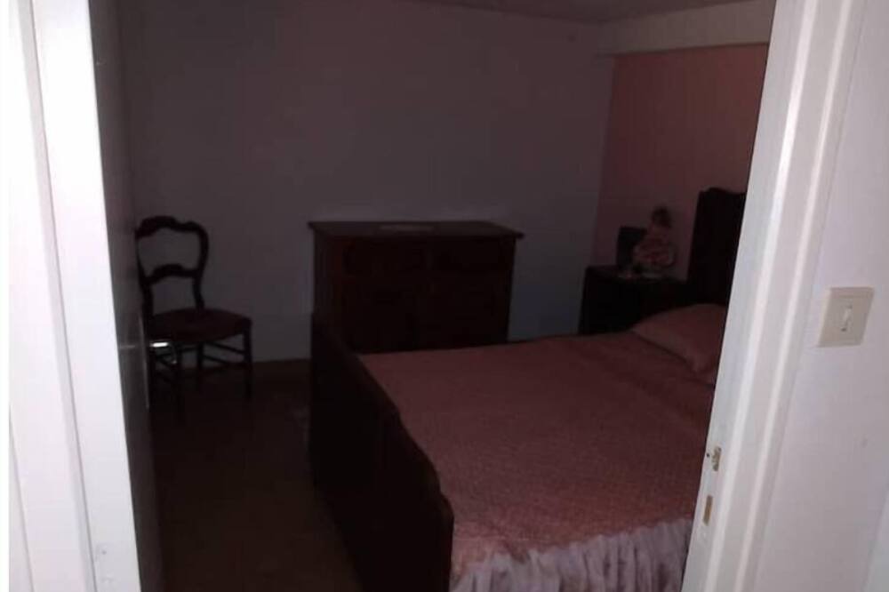 Photo of Bedroom in Chambon-sur-Lac