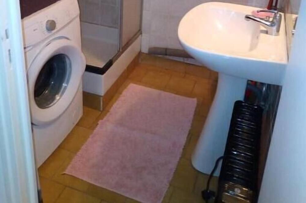Photo of Bathroom in Chambon-sur-Lac