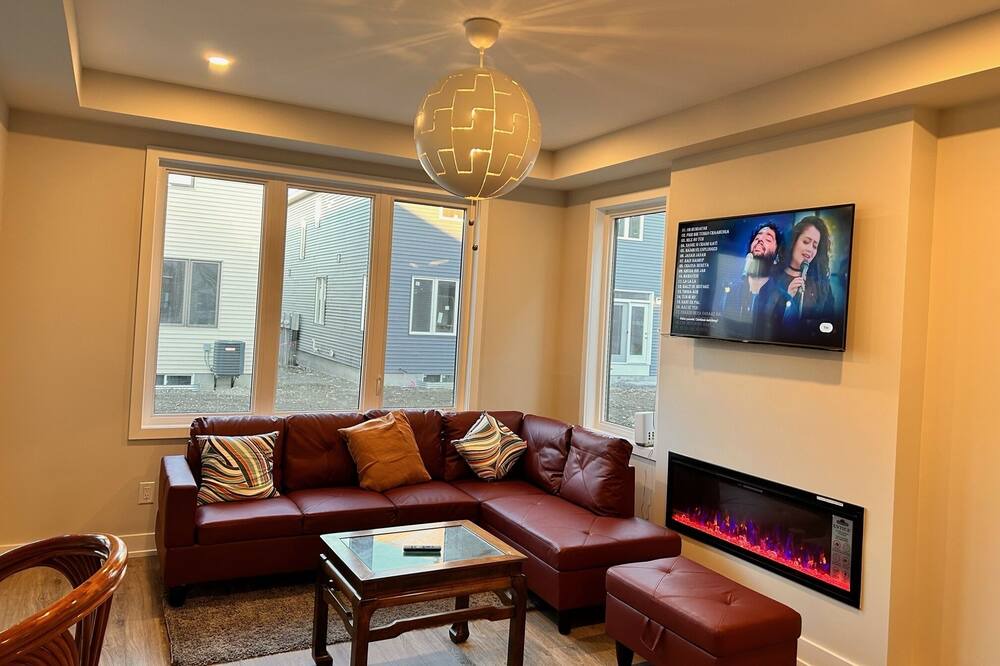 Photo of Livingroom in Ottawa Division