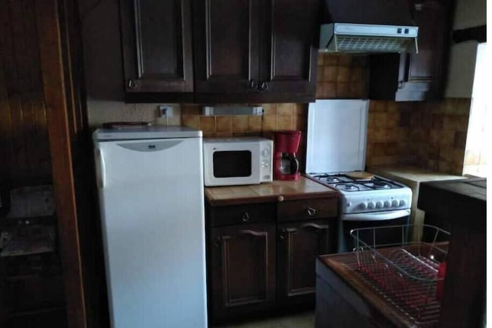 Photo of Kitchen in Chambon-sur-Lac