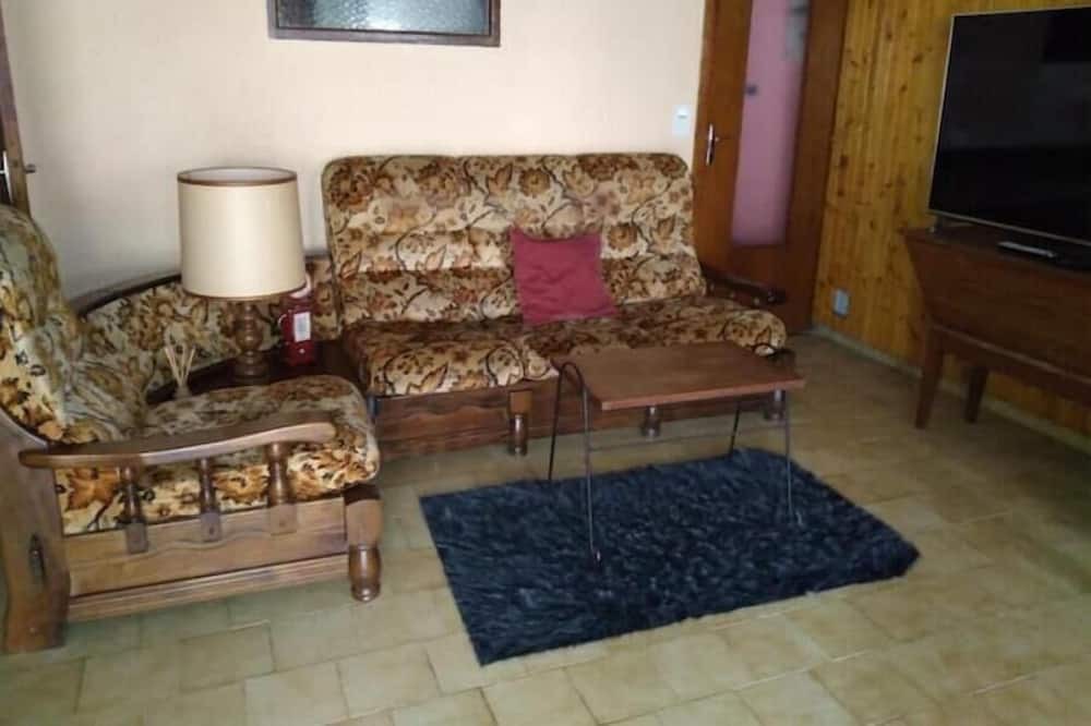 Photo of Livingroom in Chambon-sur-Lac