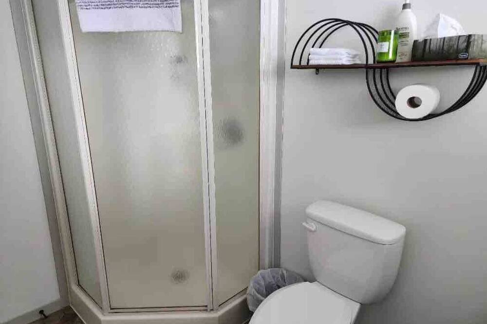 Photo of Bathroom in Tillsonburg