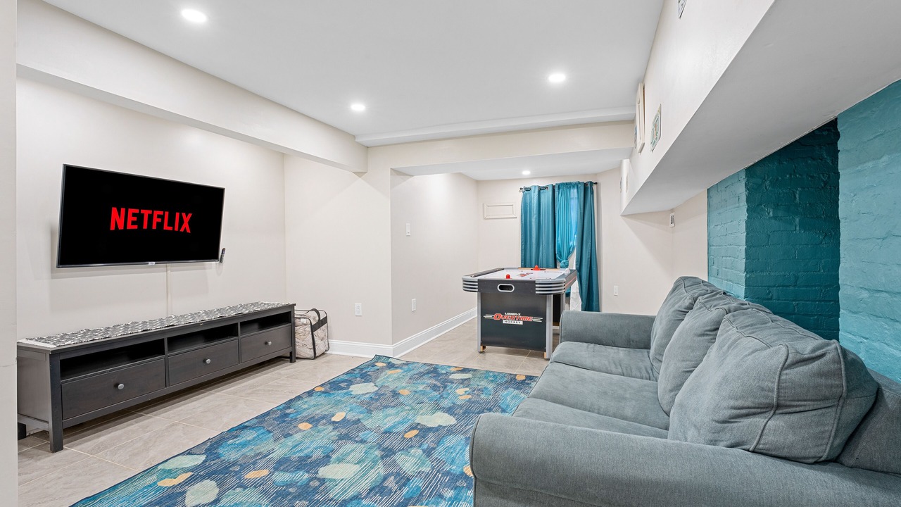 Photo of Bedroom in East Lansdowne