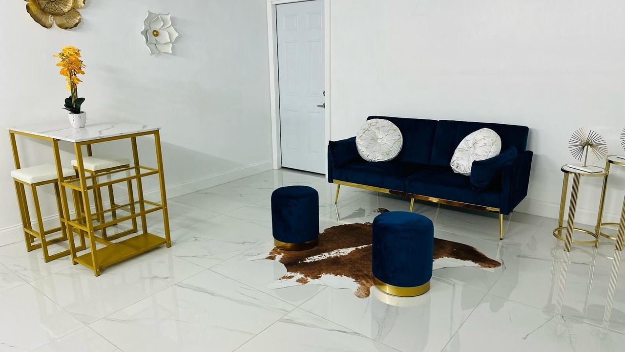 Photo of Livingroom in Golden Gate