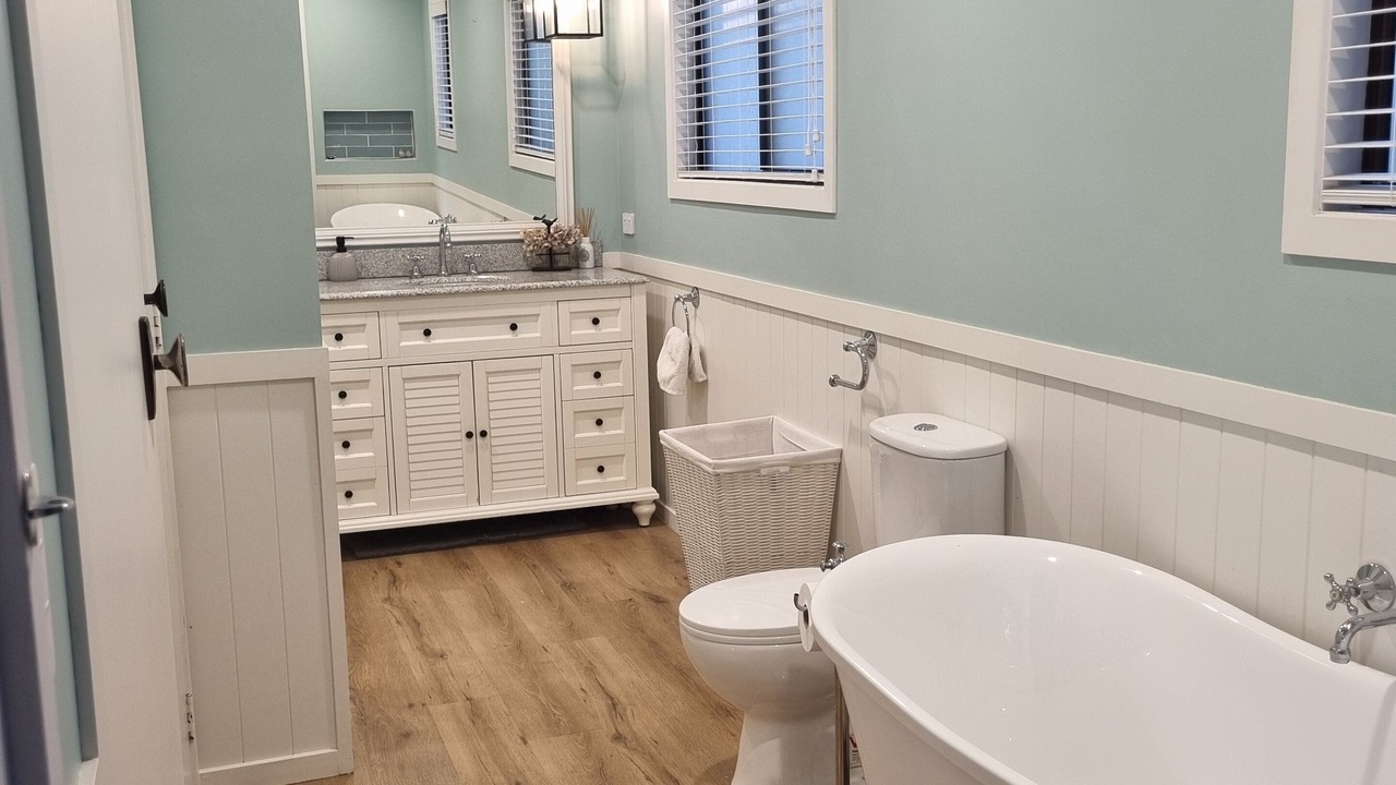 Photo of Bathroom in Richmond Heights