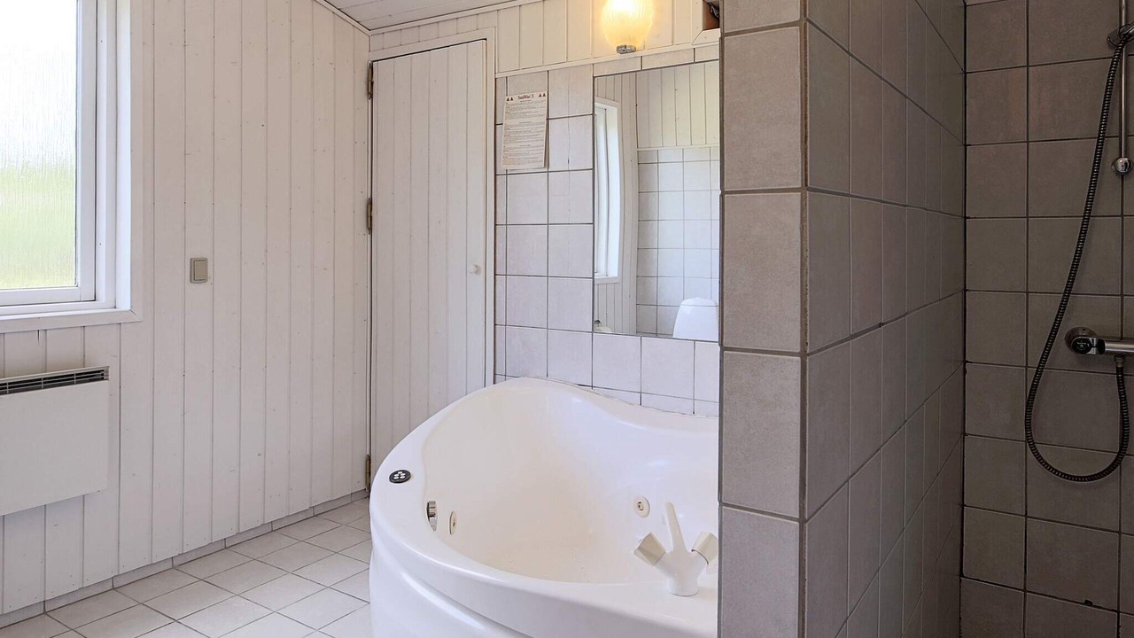 Photo of Bathroom in Faarevejle