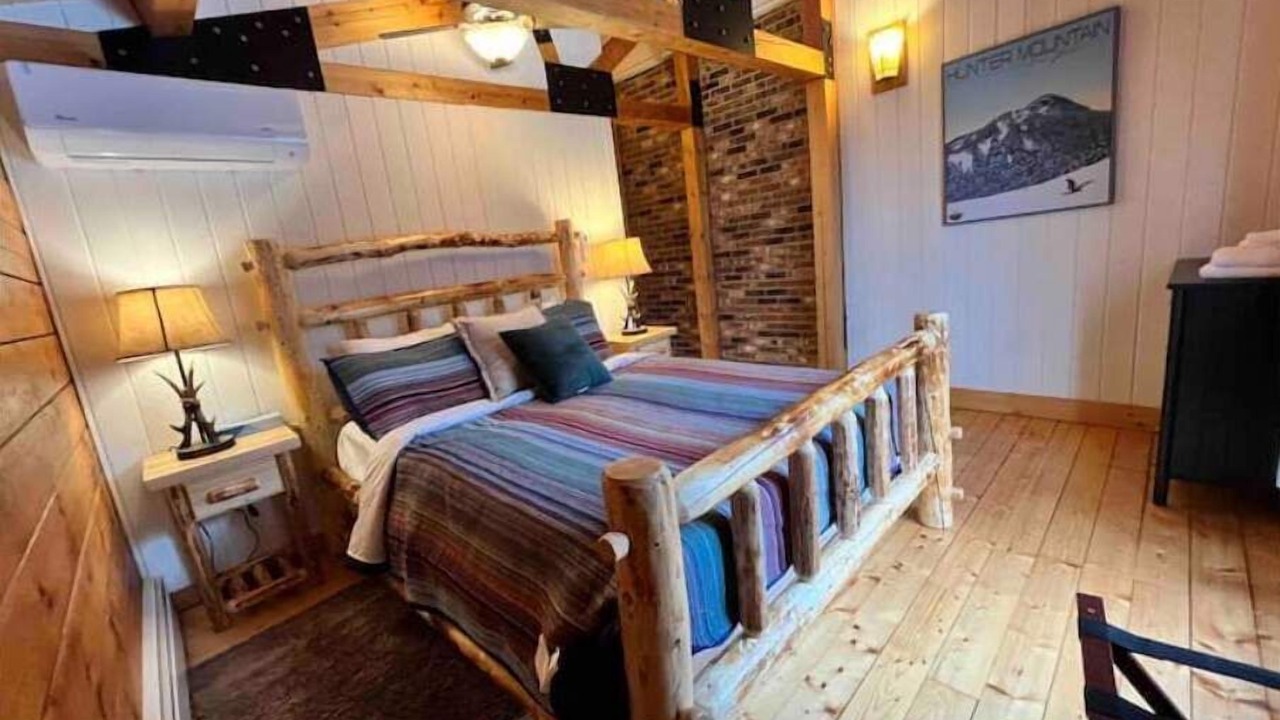 Photo of Others in Maplecrest