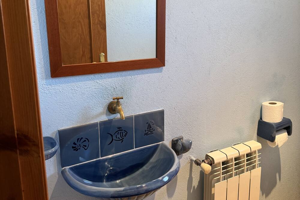 Photo of Bathroom in Serra de Daro
