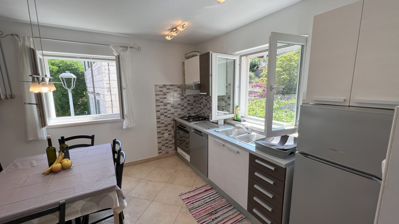Photo of Kitchen in Cove Tri Zala (Zrnovo)
