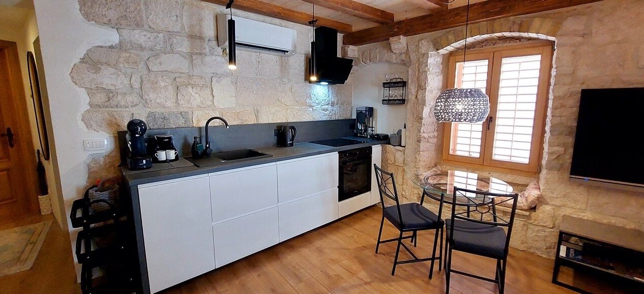 Photo of Kitchen in Cove Tri Zala (Zrnovo)
