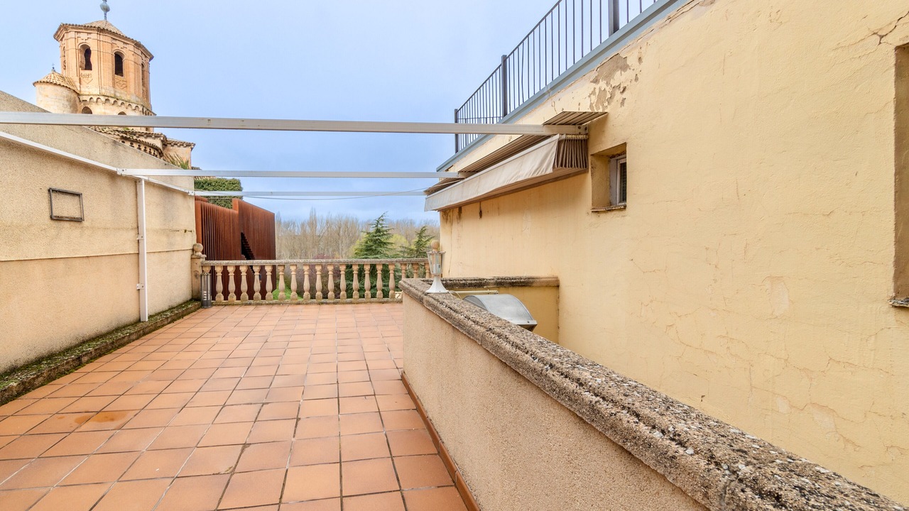 Photo of Patio Balcony in Almazan