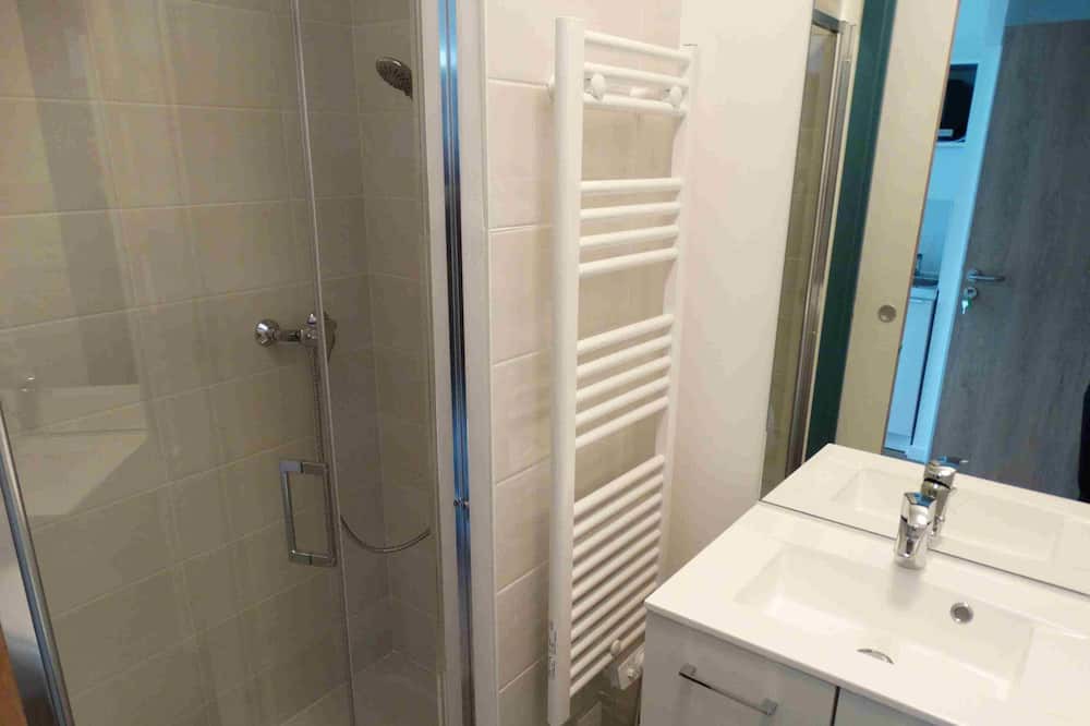 Photo of Bathroom in Perrigny