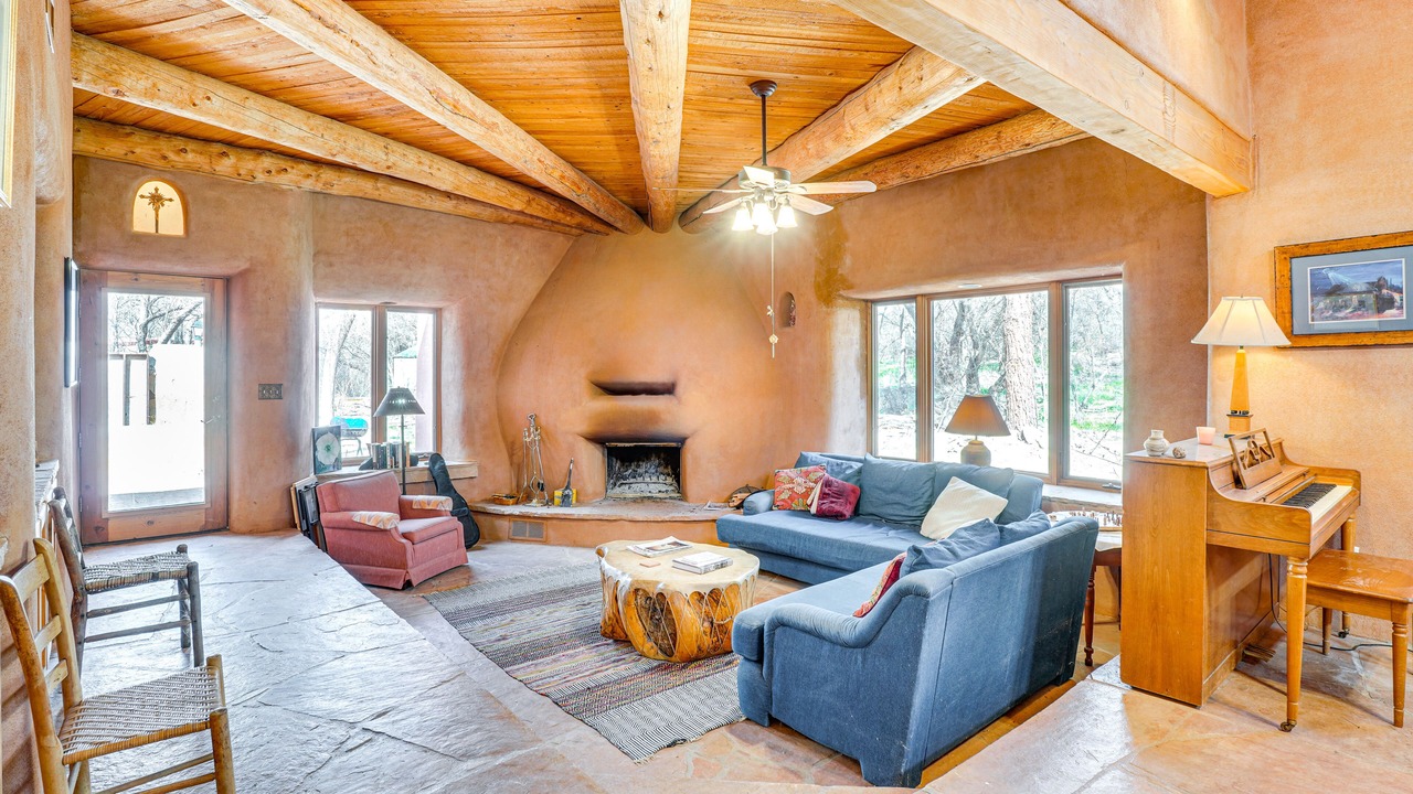 Photo of Livingroom in Saint David