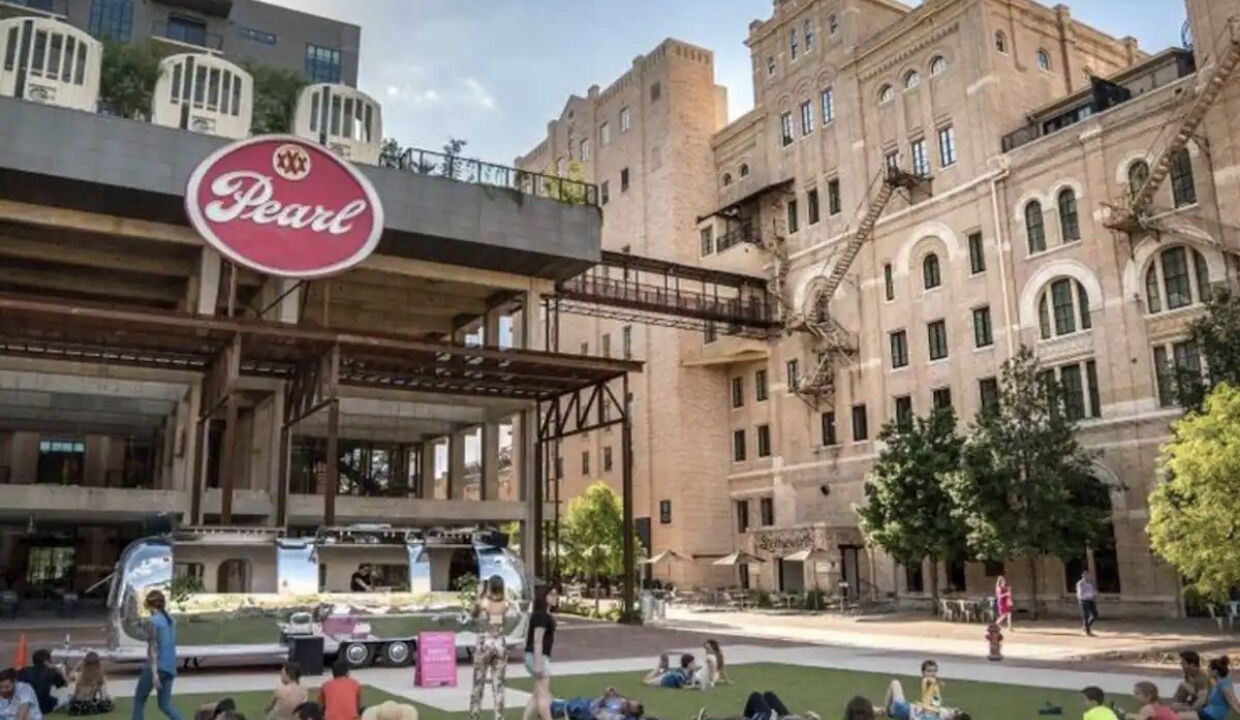 Photo of Outdoor in Five Points