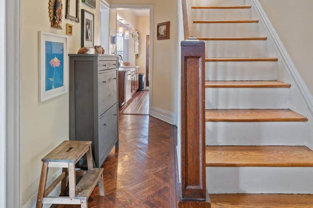 Photo of Others in Kensington