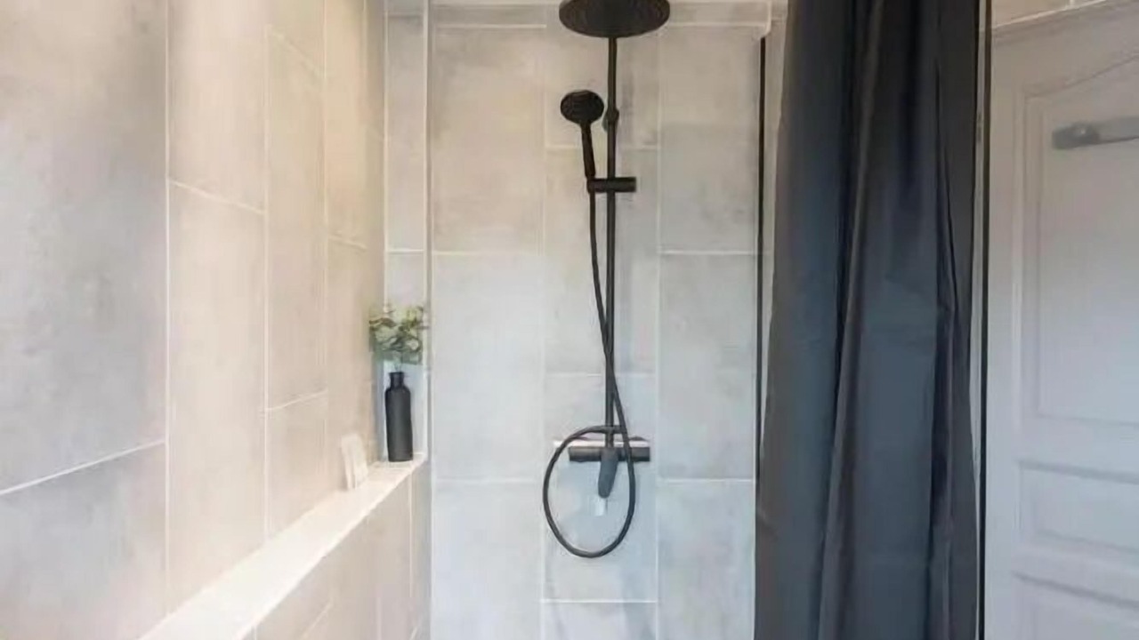 Photo of Bathroom in Lagardelle-sur-Leze