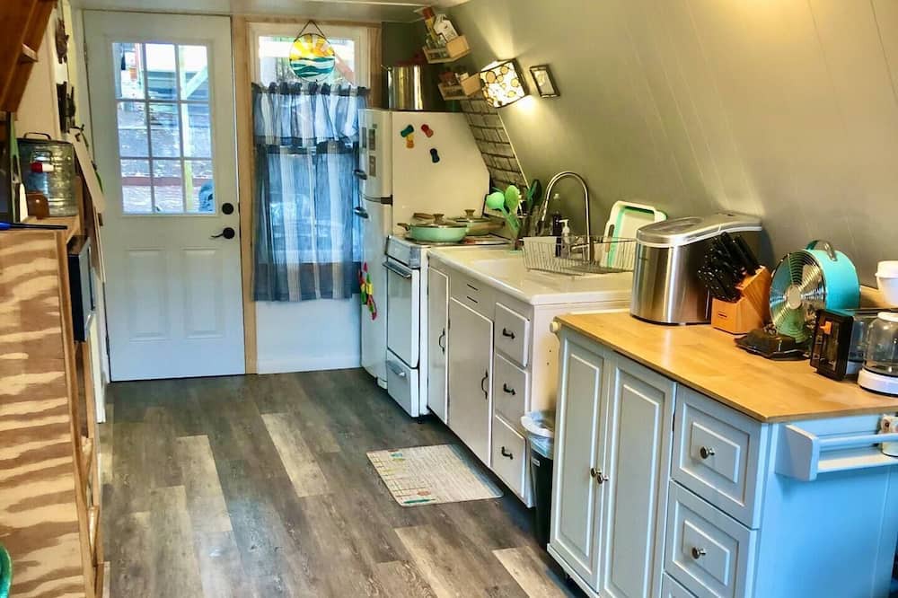 Photo of Kitchen in Colton