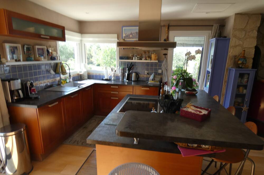 Photo of Kitchen in Uchaux