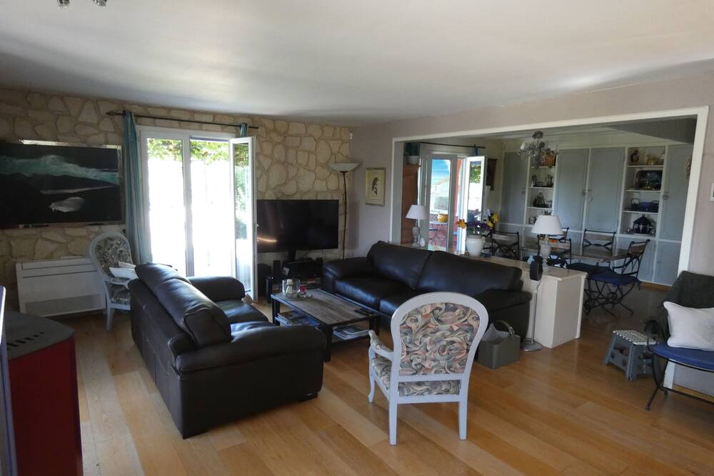 Photo of Livingroom in Uchaux