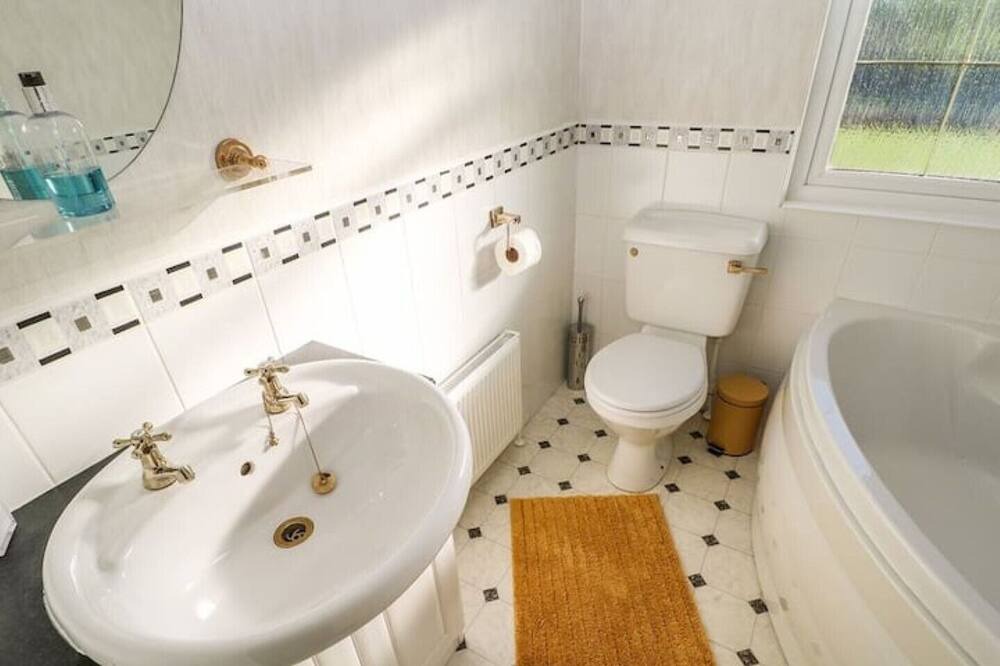 Photo of Bathroom in Tunstall