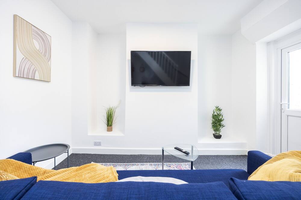 Photo of Others in Aveley