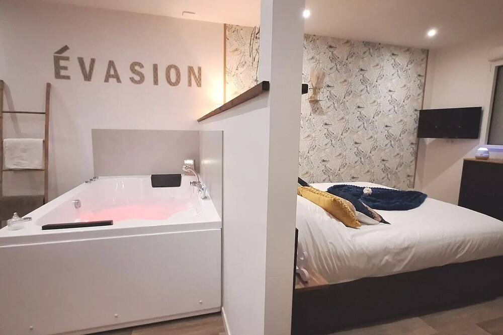 Photo of Bedroom in Civray-de-Touraine