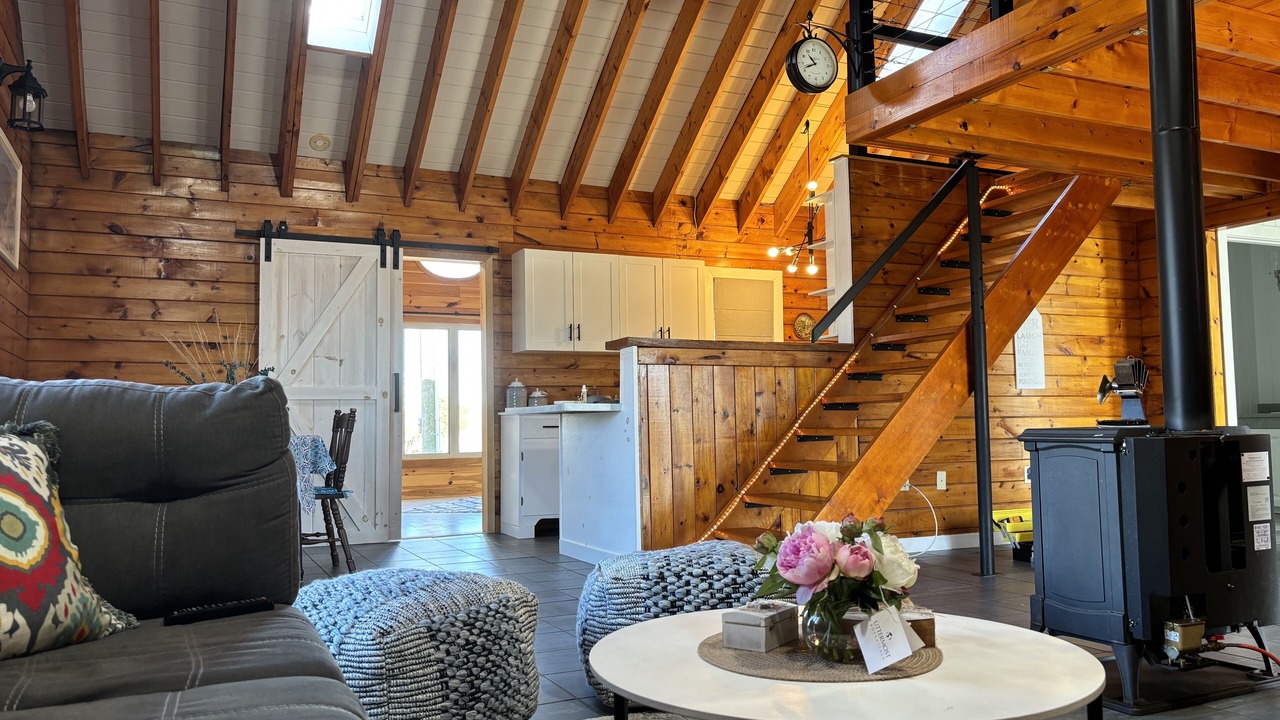 Photo of Livingroom in Brackley Beach